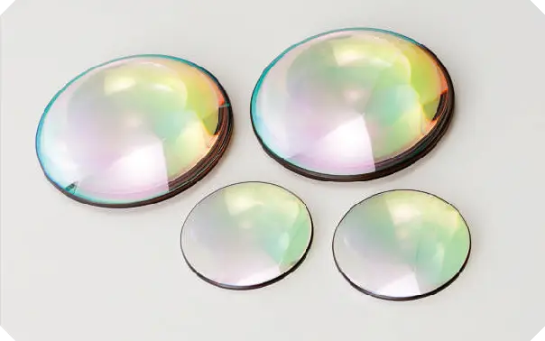 Plano-convex Lenses Shape Optics